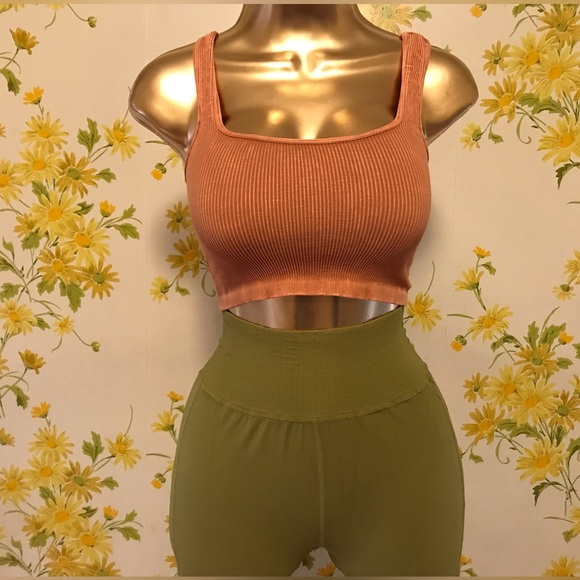 NWOT Free people  Flare legging & Happiness Runs Square Neck Crop Tank XS/S - Picture 2 of 15